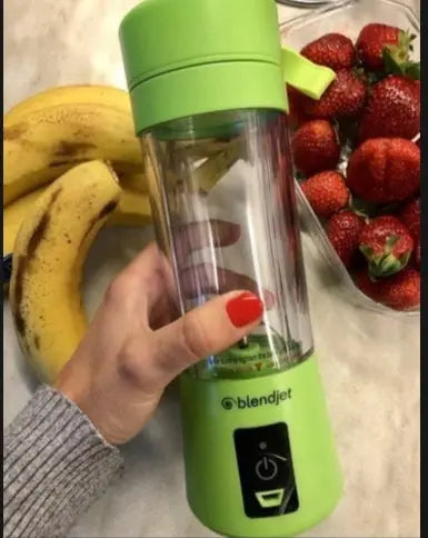 Portable USB Rechargeable Juicer Blender with 6 Blades and 380ml portable juicer cup- Compact Mini Juicer Machine for travel,Gym and Kitchen Panda Mart