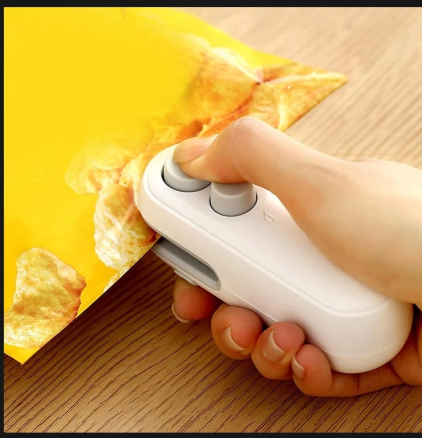 Mini Seal Machine - 2 in 1 Rechargeable Heat Sealer & Cutter | Portable Handheld Machine for  Plastic bag Panda Mart